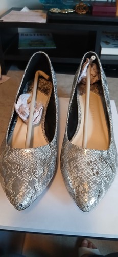 Heavenly soles size - 7, ladies