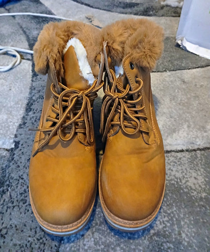 Women boots size only worn - women, boots,