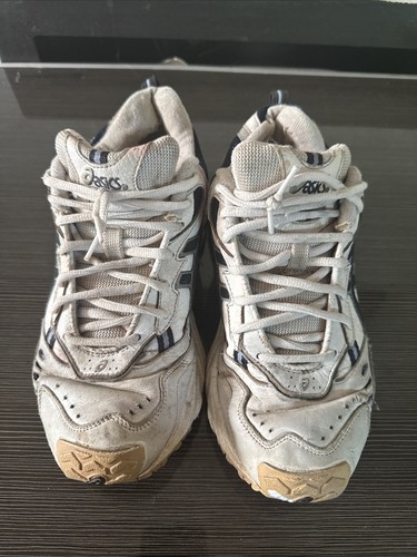 100 asics trainers well - 100,