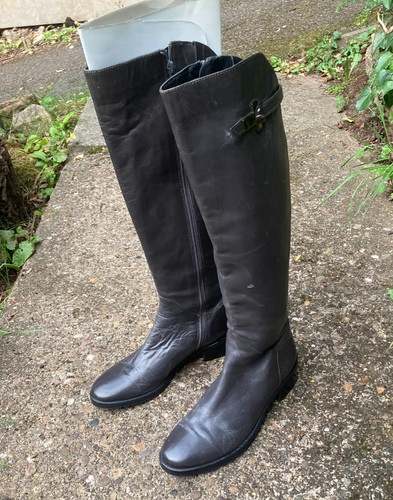 Knee high boots - size, 6