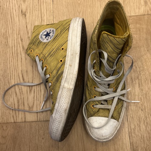 Well worn converse - converse, star