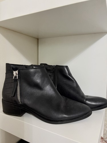 Aldo black boots size - aldo, 5.5