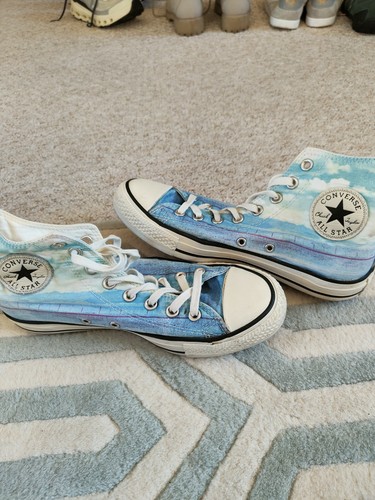 Converse size very good - size,