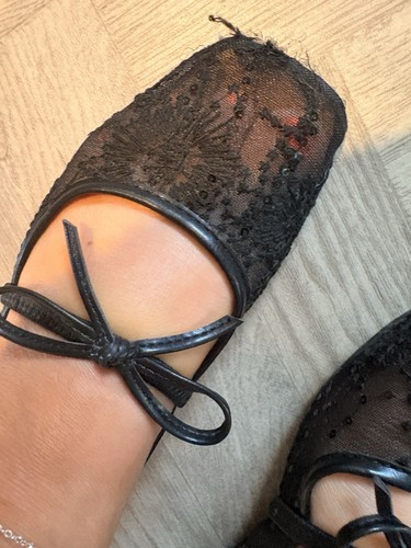 Well worn women - well,